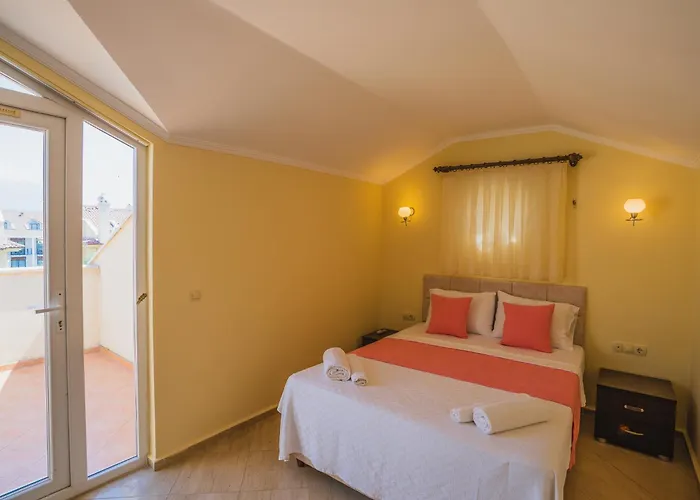 Sunset Club Aqualettings Pearl 7 Villa